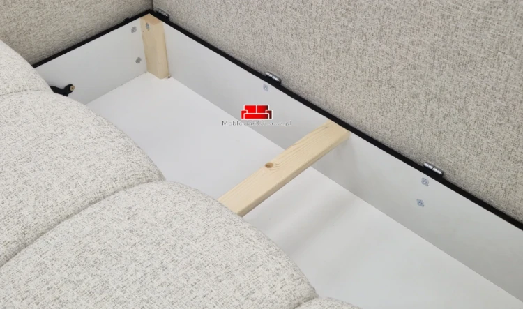 pikowana-kanapa-sofa-na-wymiar.webp