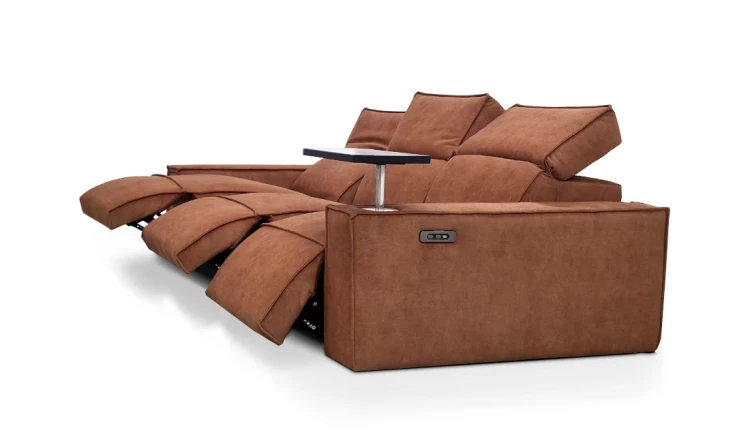 sofa-z-elektryczna-funkcja-relax-regulowane-zaglowki-podstawka-na-laptopa.webp